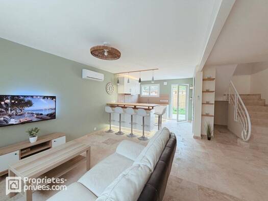 Maison à vendre 275 000 € 5 pièces 4 chambres 99 m² 132 m² de terrain Saint Ruf-Trillade Sud Avignon 84000