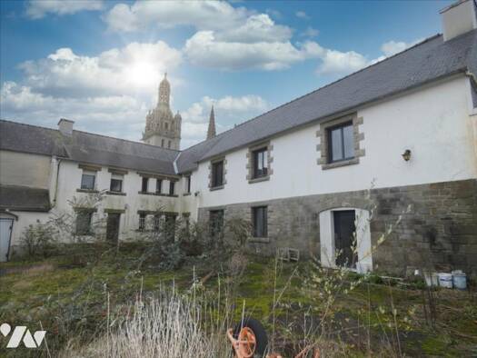 Maison à vendre 290 800 € 11 pièces 5 chambres 300 m² 1 709 m² de terrain Pleyben 29190