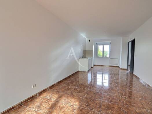 Appartement à louer 950 € 2 pièces 1 chambre 54 m² Étage 2/2 Victor Hugo-Maurice Berteaux Le Blanc-Mesnil 93150