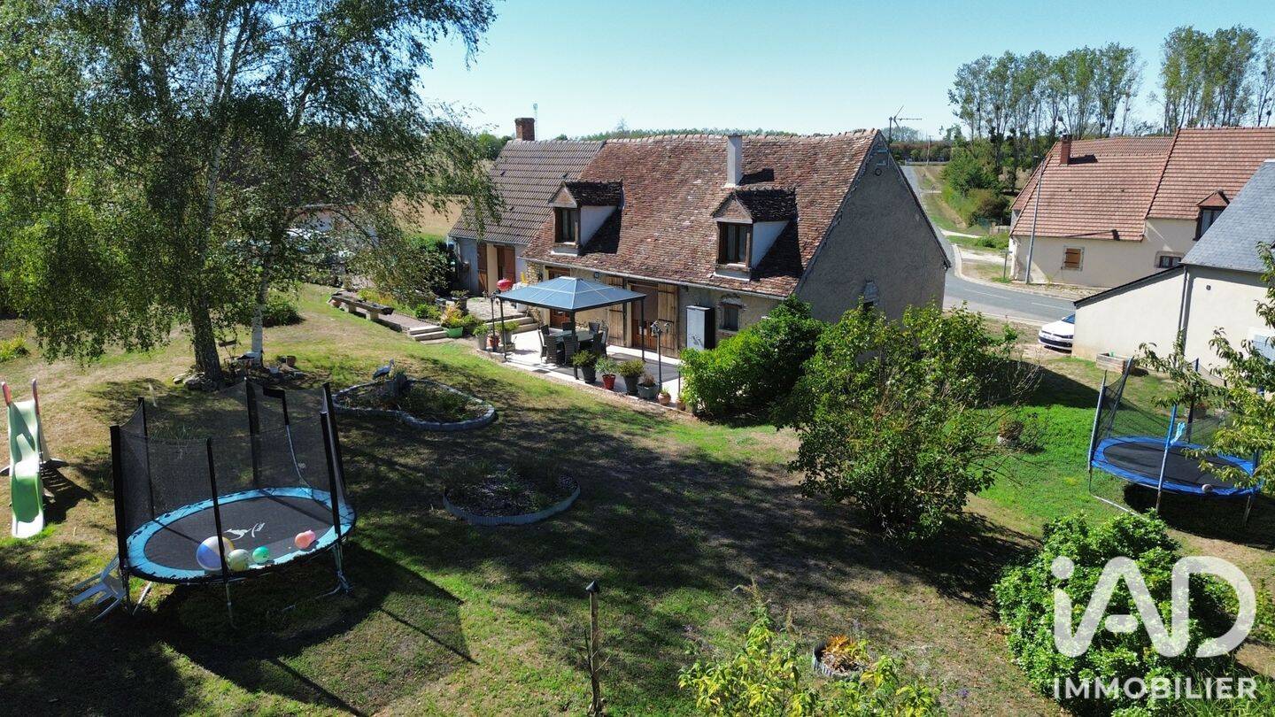 Maison 6 pièces 150 m² · à Saint-Symphorien · 150 m² · 160 000 €