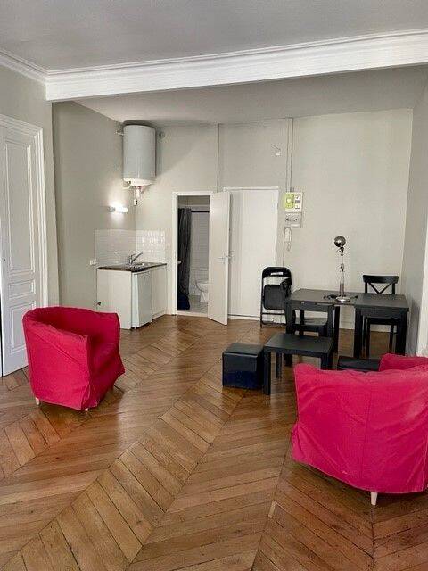Appartement 1 pièce 32 m² · à Lyon 6ème Arrondissement · 31,9 m² · 639 €/mois
