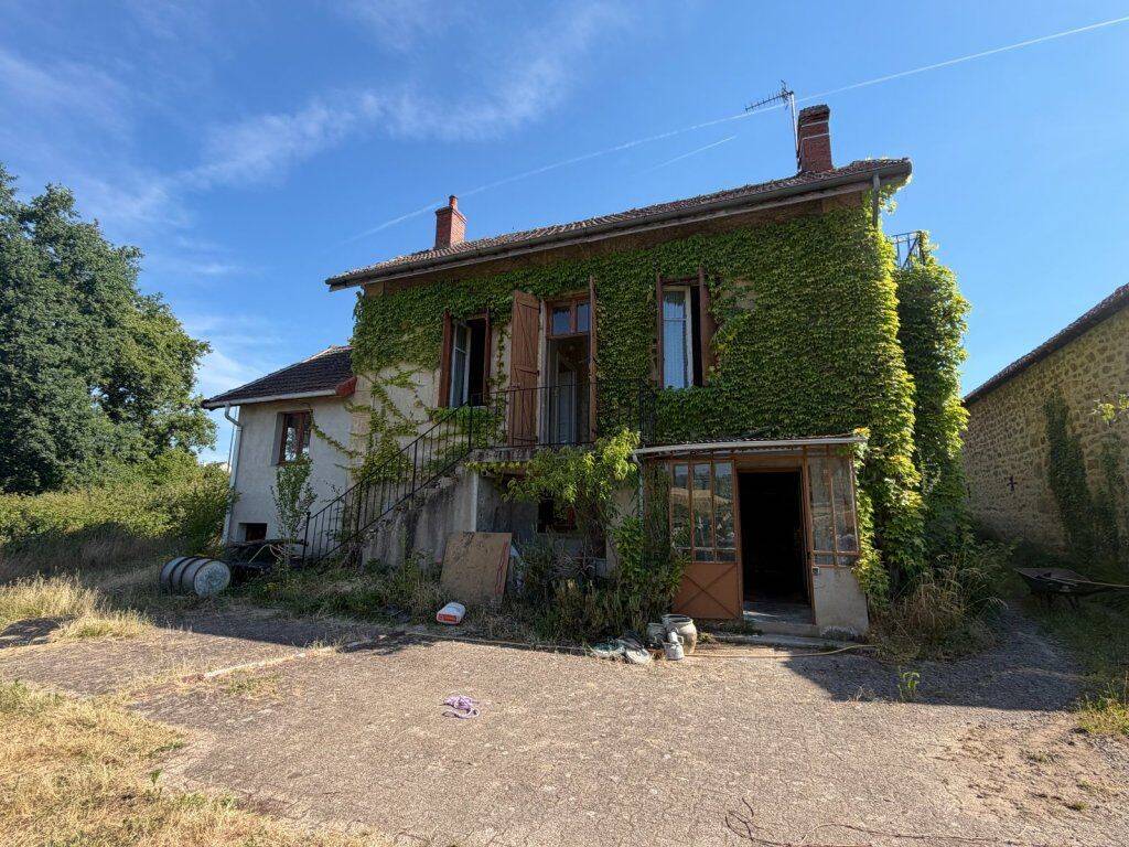 Maison 4 pièces 80 m² · à Saint-Symphorien-de-Marmagne · 80 m² · 55 000 €