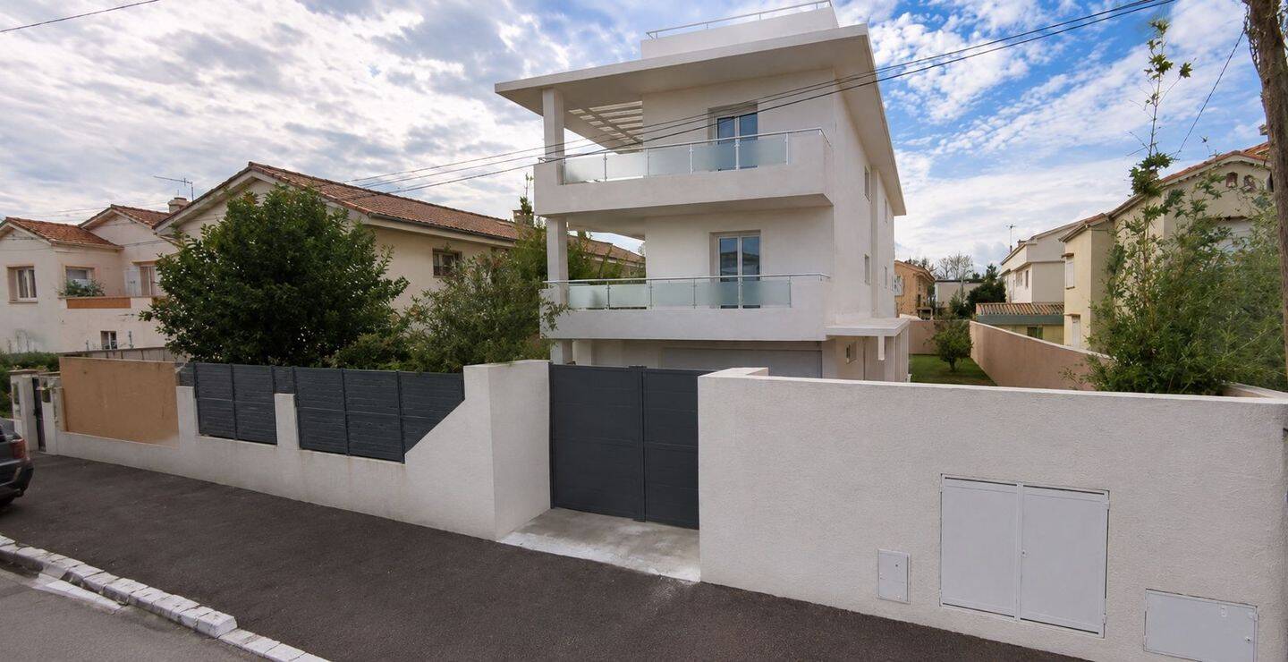 Appartement 3 pièces 80 m² · à Villeneuve-Loubet · 80 m² · 2 000 €