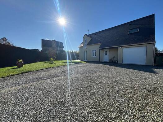 Maison à vendre 272 000 € 5 pièces 4 chambres 113 m² 900 m² de terrain Bobital 22100