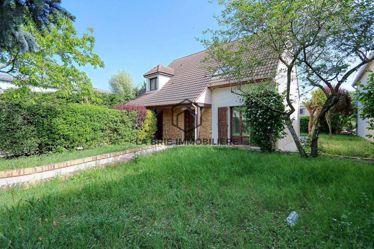 Maison 6 pièces 130 m² · à Draveil · 130 m² · 1 890 €