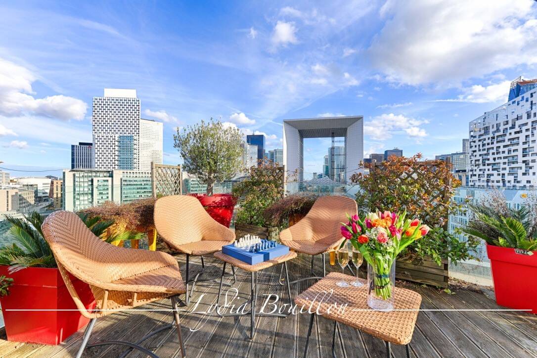 Appartement 4 pièces 98 m² · à Courbevoie · 97,8 m² · 930 000 €