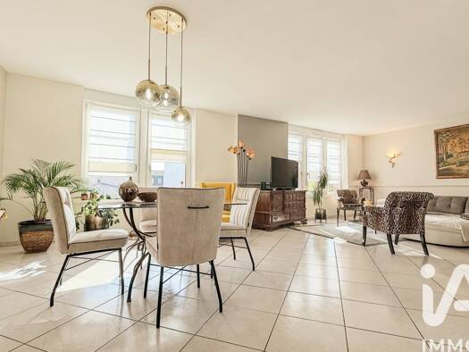 Appartement à vendre 280 000 € 3 pièces 2 chambres 107 m² Étage 2/3 Centre Ville Montigny-lès-Metz 57950