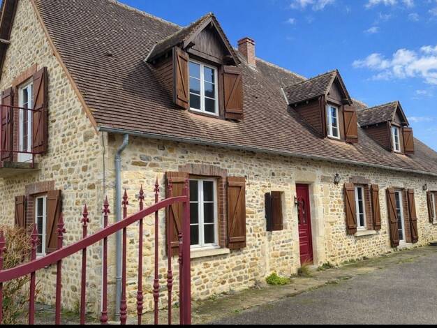 Maison à vendre 216 000 € 4 pièces 3 chambres 114 m² 4 300 m² de terrain La Ferrière-Béchet 61500