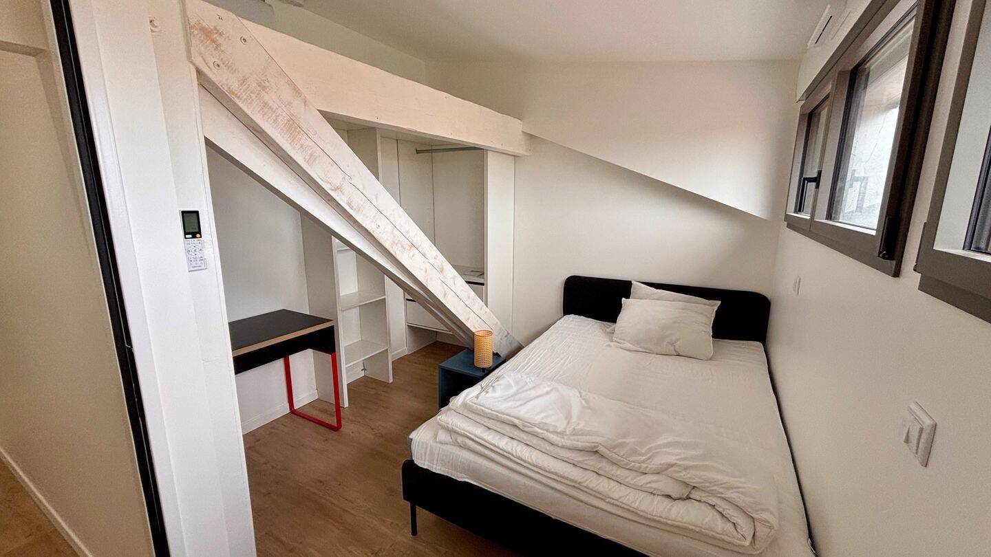 Maison 1 pièce 190 m² · à Bordeaux · 190 m² · 640 €/mois