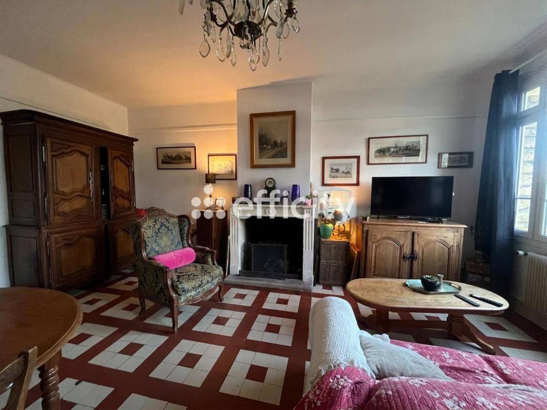 Maison 8 pièces 182 m² · à Ouistreham · 182 m² · 705 000 €