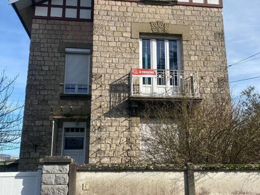 Maison à vendre 96 600 € 4 pièces 2 chambres 90 m² 820 m² de terrain Saint-Dizier 52100