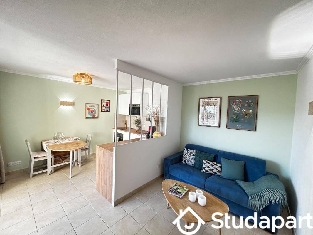 Appartement 1 pièce 30 m² · à Mandelieu-la-Napoule · 30 m² · 1 050 €