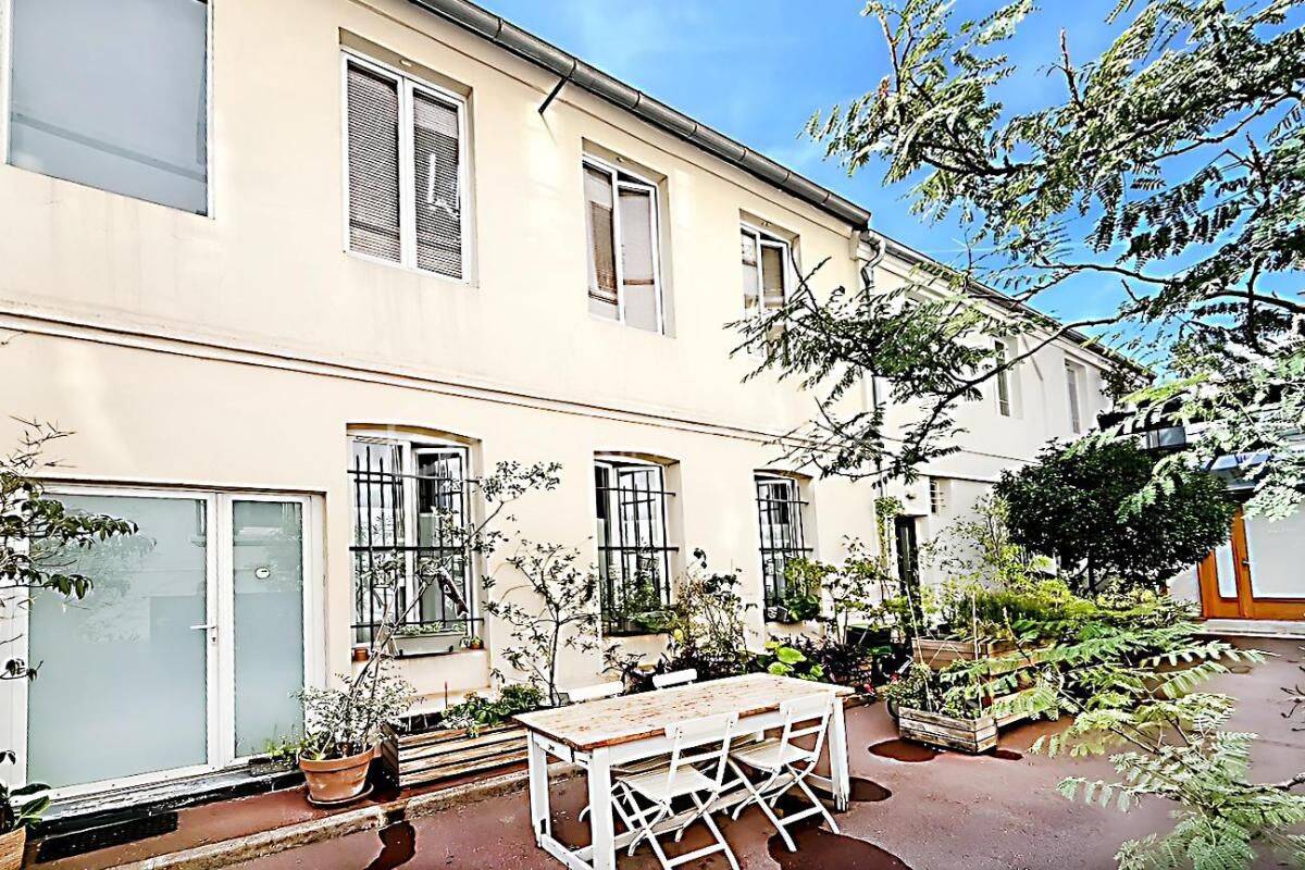 Maison 3 pièces 54 m² · à Paris 10ème Arrondissement · 54 m² · 553 000 €
