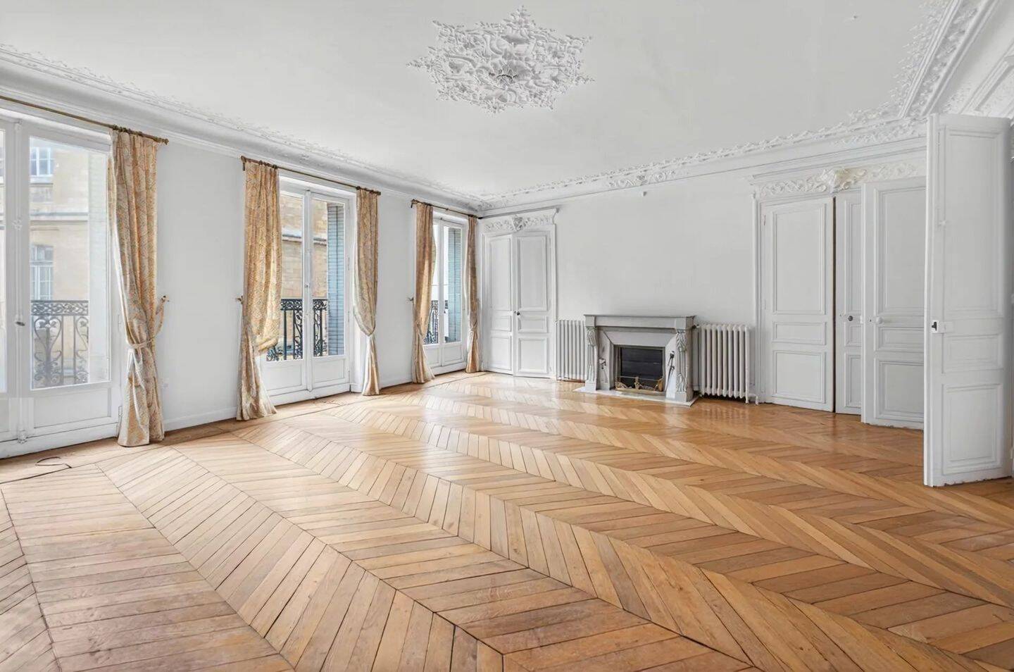 Appartement 5 pièces 175 m² · à Paris 6ème Arrondissement · 175 m² · 2 800 000 €