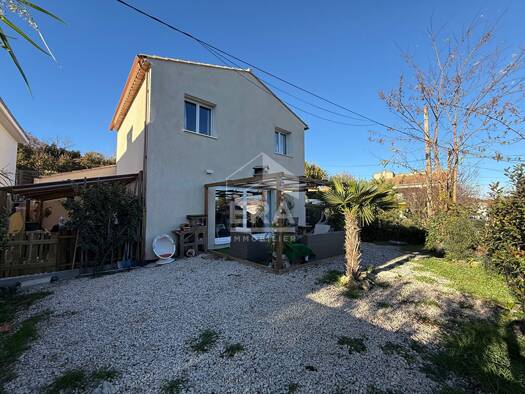 Maison à vendre 435 000 € 5 pièces 4 chambres 100 m² 349 m² de terrain Gréasque 13850