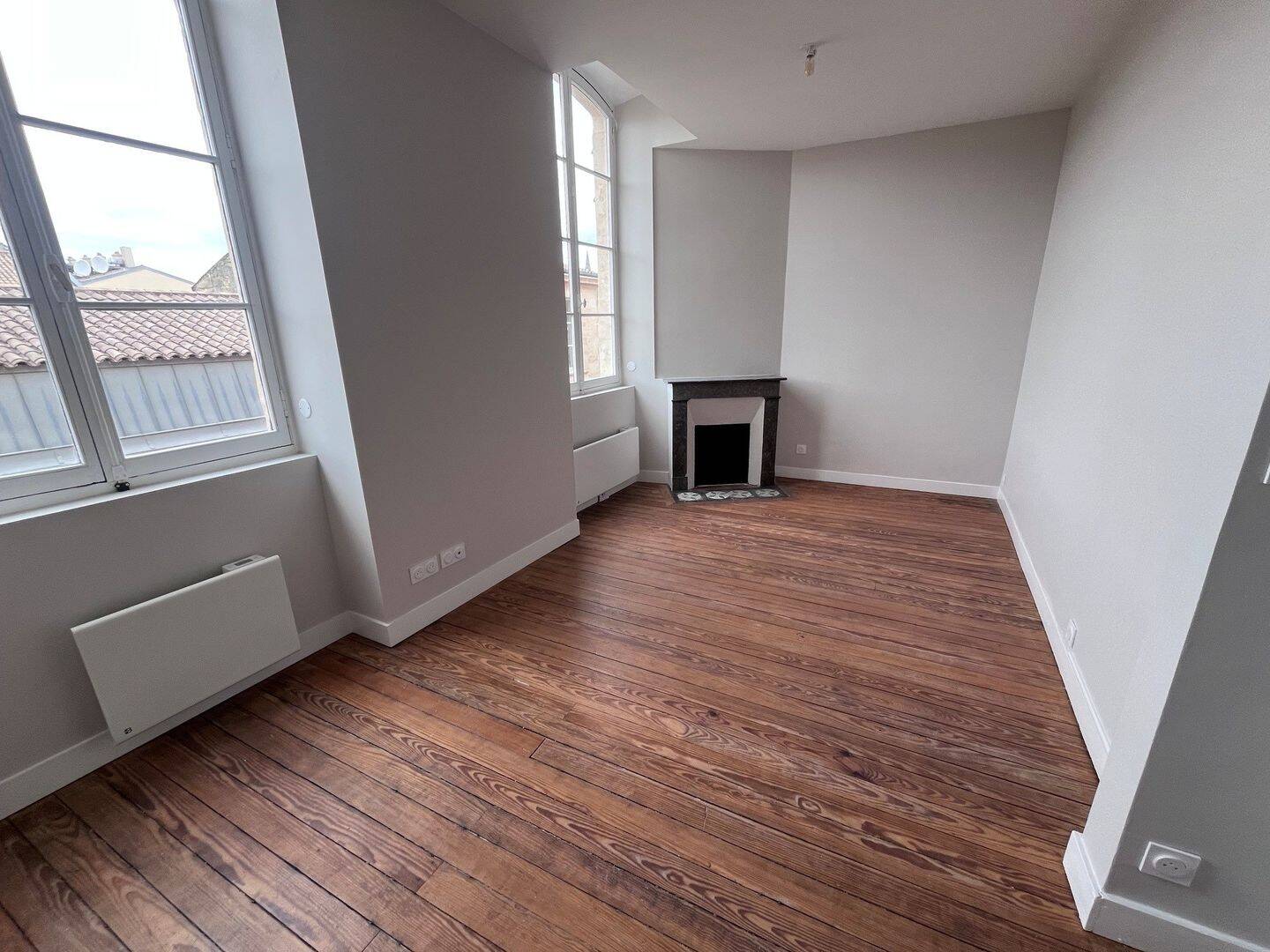 Appartement 2 pièces 50 m² · à Bordeaux · 50,1 m² · 990 €/mois