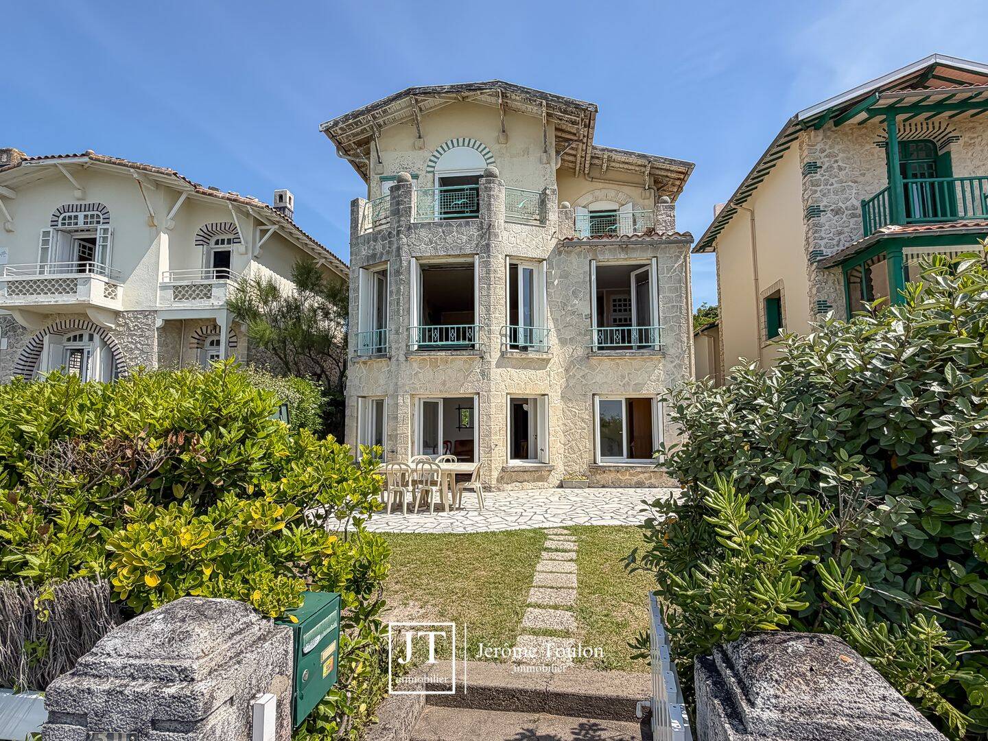 Maison 8 pièces 160 m² · à Saint-Palais-sur-Mer · 160 m² · 1 456 000 €