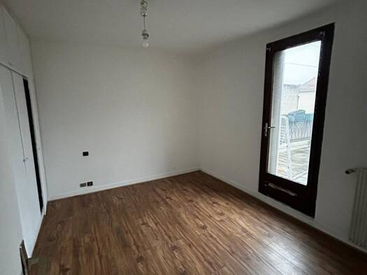 Maison à vendre 310 000 € 3 pièces 2 chambres 81,3 m² Ivry-sur-Seine 94200