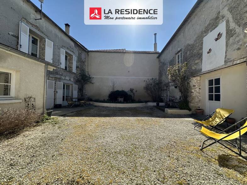 Mas à vendre 520 000 € 7 pièces 4 chambres 200 m² 342 m² de terrain Jumeauville 78580