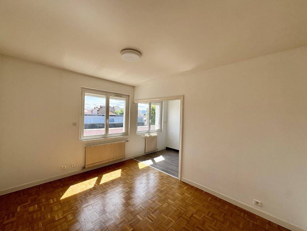 Appartement 2 pièces 47 m² · à Roanne · 47 m² · 439 €