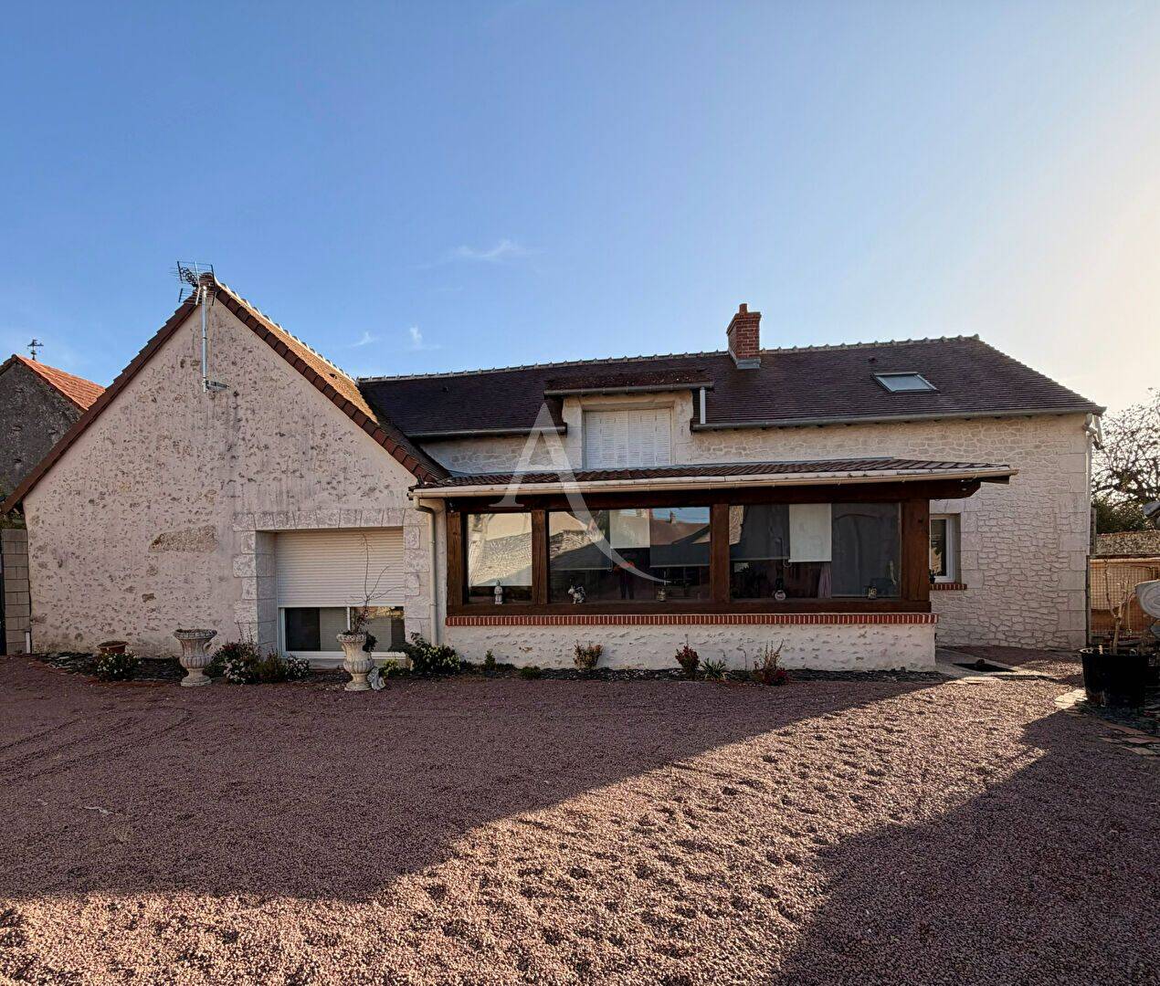 Maison 13 pièces 317 m² · à Villebarou · 317 m² · 336 000 €