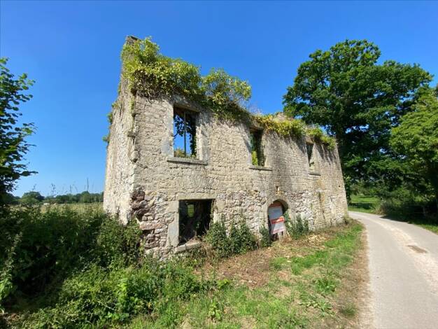 Propriété à vendre 68 750 € 1 pièce 1 chambre 101 m² 2 799 m² de terrain Négreville 50260