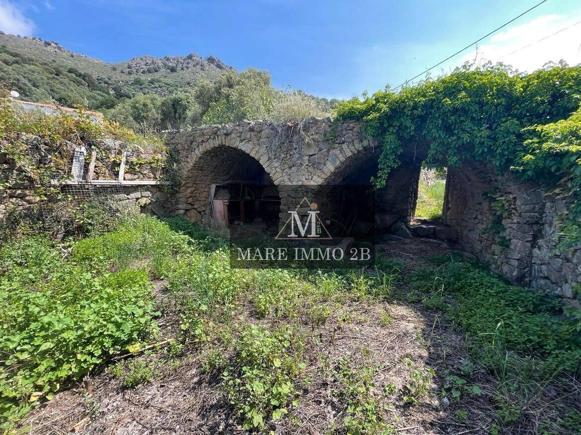 Terrain de 328 m² à Montegrosso - photo 2