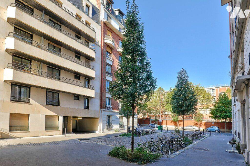 Appartement 2 pièces 62 m² · à Paris 15ème Arrondissement · 62 m² · 420 000 €
