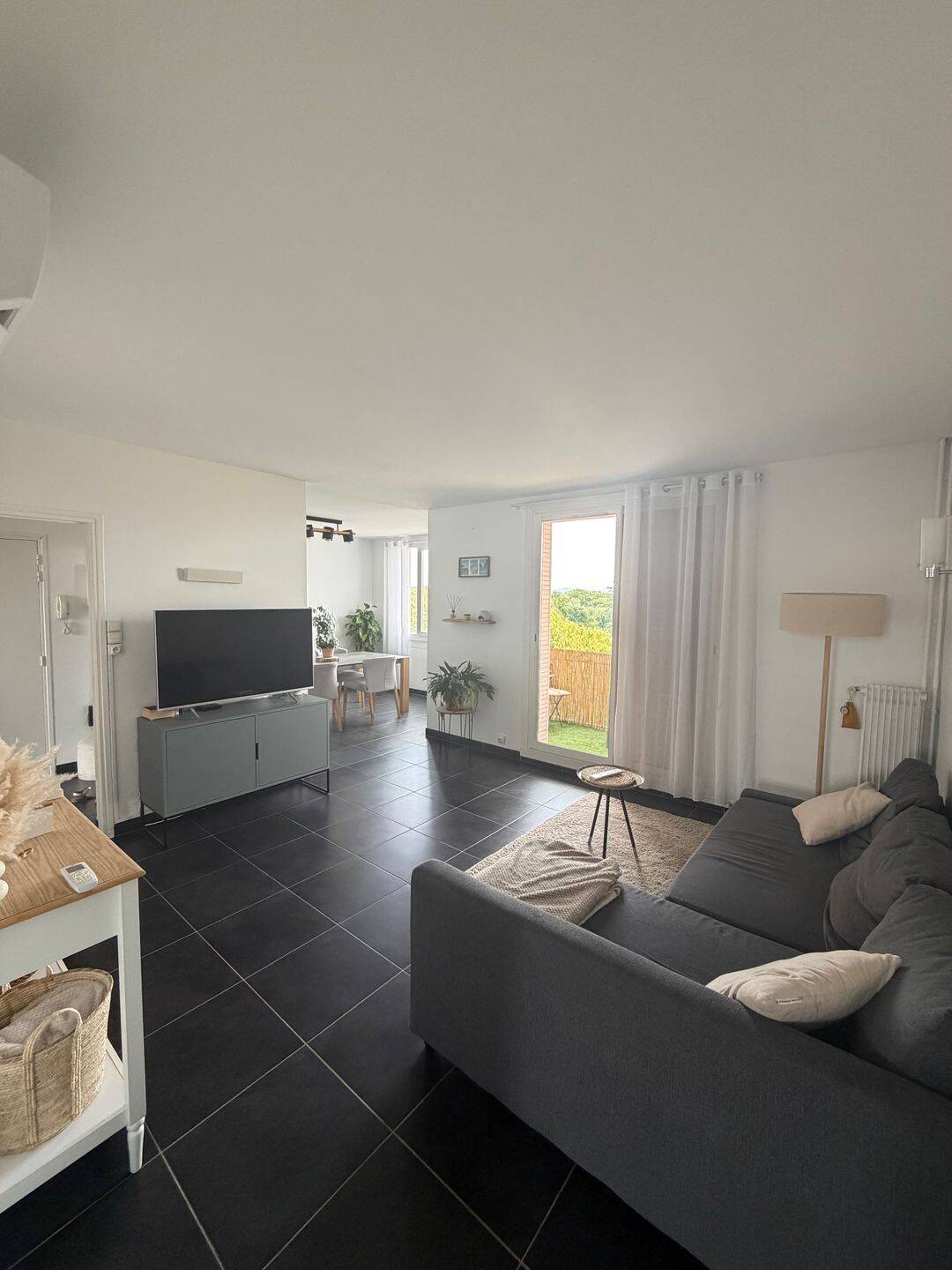 Appartement 4 pièces 80 m² · à Pont-Saint-Esprit · 80 m² · 880 €