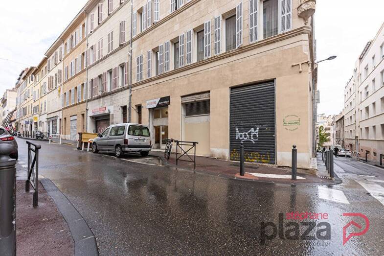 Appartement à louer 850 € 2 pièces 1 chambre 41 m² Étage 1/5 Marseille 7ème 13007