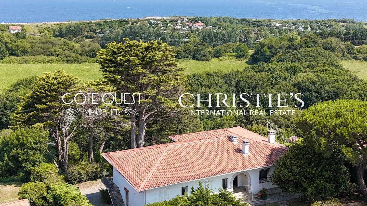 Maison 8 pièces 250 m² · à Ciboure · 250 m² · 1 995 000 €