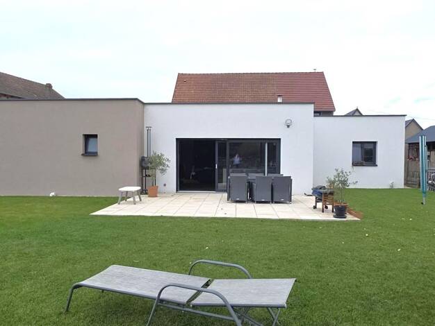 Maison de plain-pied à vendre 399 000 € 6 pièces 4 chambres 125 m² 1 051 m² de terrain Grussenheim 68320