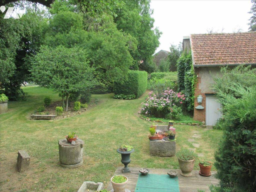 Maison 6 pièces 196 m² · à Luxeuil-les-Bains · 196 m² · 199 000 €