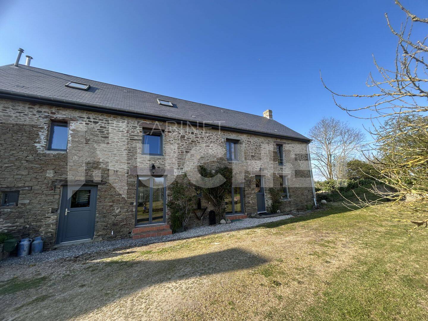 Maison 8 pièces 170 m² · à Cahagnes · 170 m² · 286 200 €