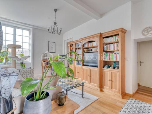 Appartement à vendre 350 000 € 3 pièces 2 chambres 79,1 m² Étage 1/2 Charly 69390