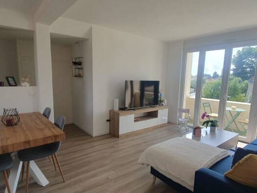 Appartement à louer 795 € 3 pièces 2 chambres 55 m² Étage 1/3 Saint Vincent Dax 40100