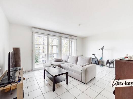 Appartement à vendre 150 000 € 2 pièces 1 chambre 47 m² Étage 3/4 Nansouty - Saint Genès Bordeaux 33000
