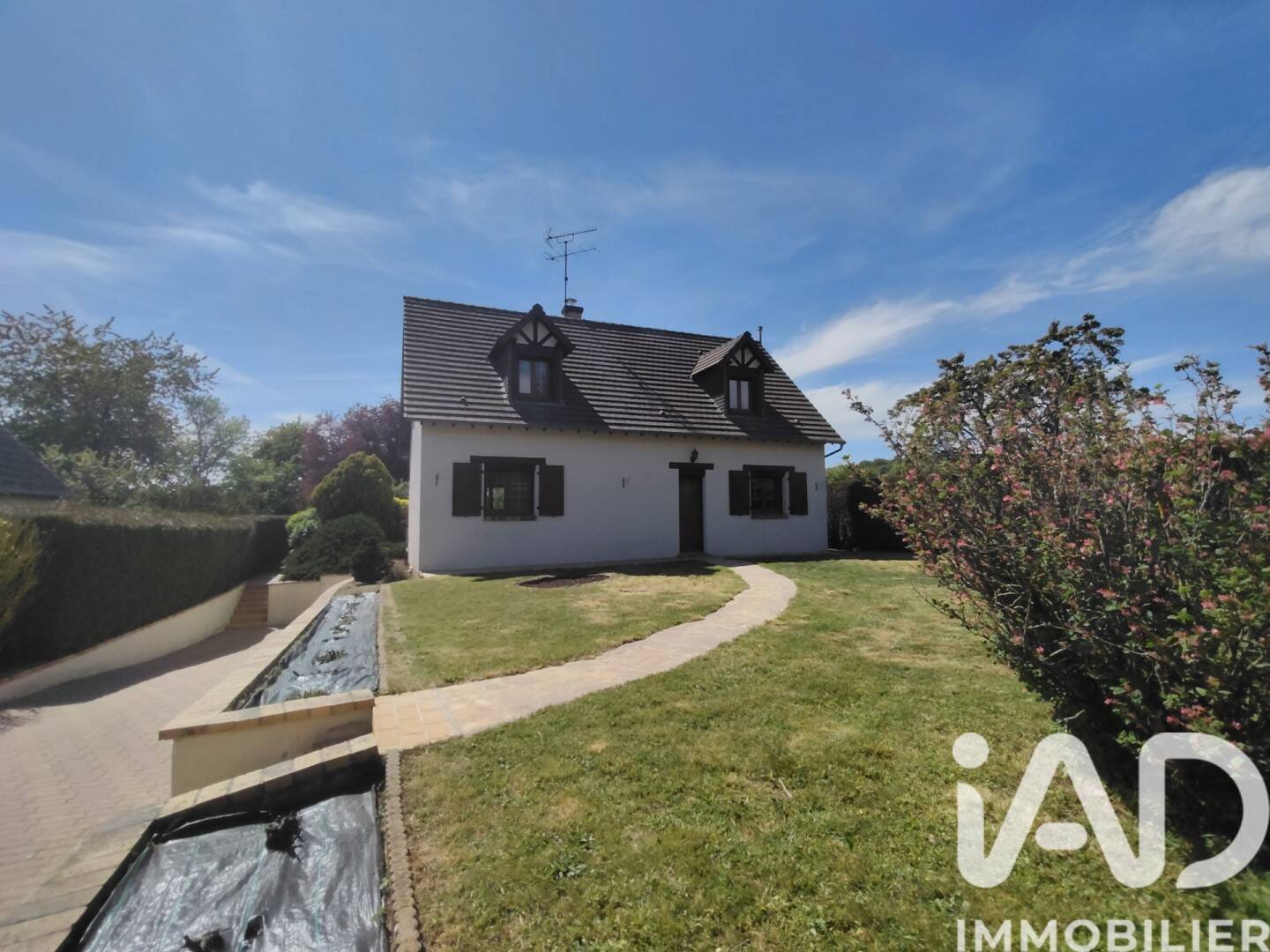 Maison 6 pièces 108 m² · à Glisolles · 108 m² · 215 000 €
