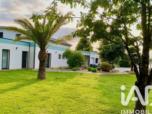 Maison à vendre 499 200 € 6 pièces 4 chambres 178 m² 1 745 m² de terrain Néant-sur-Yvel 56430