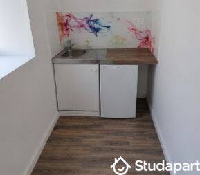 Appartement 1 pièce 29 m² · à Saint-Pierre-le-Moûtier · 29 m² · 350 €/mois
