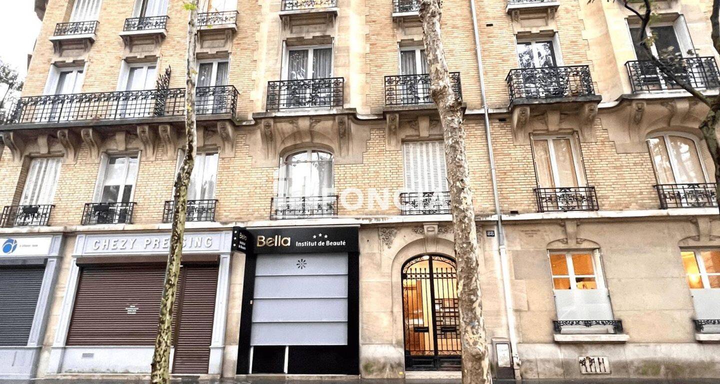 Appartement 4 pièces 72 m² · à Neuilly-sur-Seine · 71,8 m² · 2 087 €