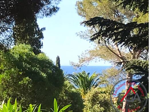 Terrain à vendre 1 280 000 € 1 340 m² de terrain La Croix-Valmer 83420