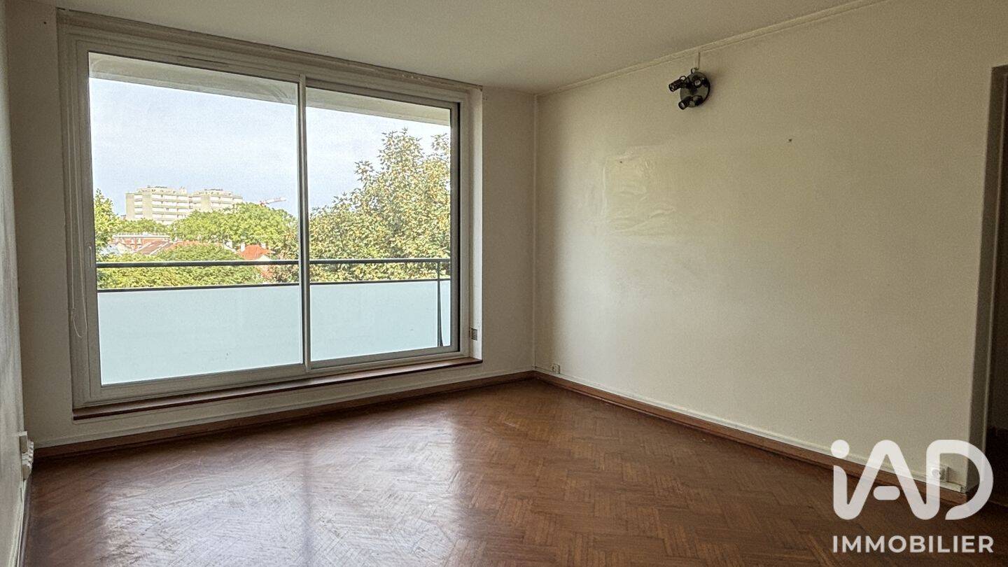 Appartement 4 pièces 62 m² · à Villejuif · 61,8 m² · 250 000 €