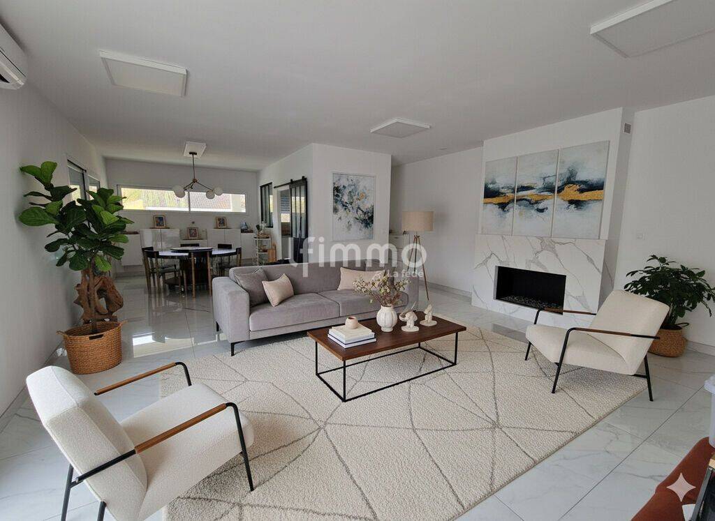 Maison 4 pièces 121 m² · à Saint-Sulpice-Et-Cameyrac · 121 m² · 402 500 €
