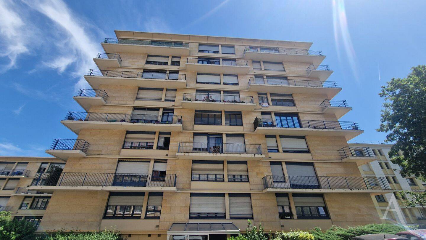 Appartement 4 pièces 74 m² · à Mantes-la-Jolie · 73,8 m² · 169 000 €
