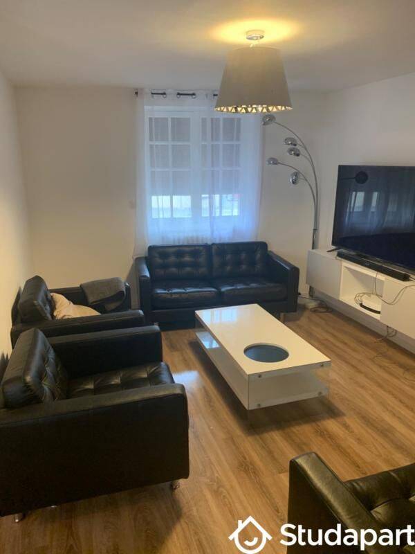 1 pièce 8 m² · à Méry-sur-Oise · 8 m² · 480 €/mois