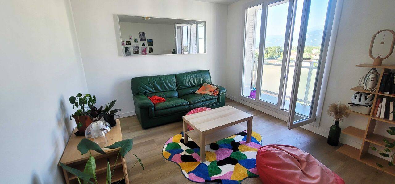 Appartement 3 pièces 65 m² · à Saint-Martin-d'Hères · 65 m² · 910 €/mois