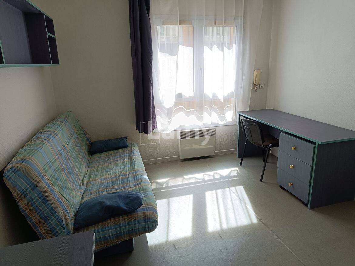 Appartement 1 pièce 18 m² · à Lille · 18,3 m² · 467 €/mois