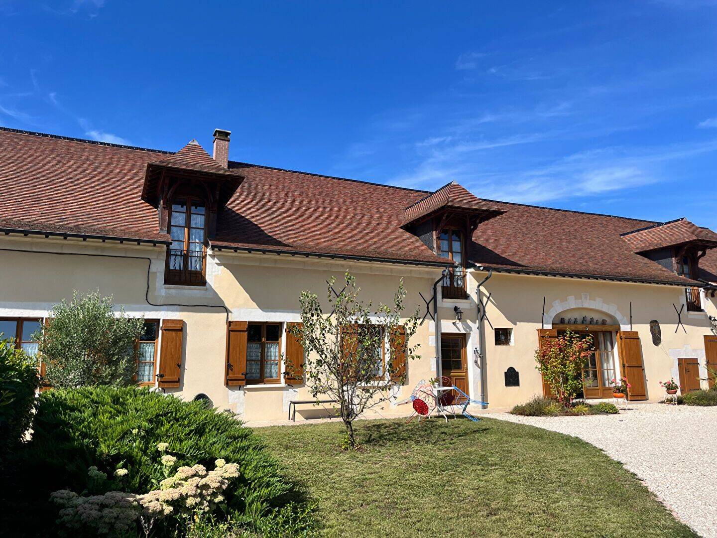Maison 7 pièces 200 m² · à Auxerre · 200 m² · 350 000 €