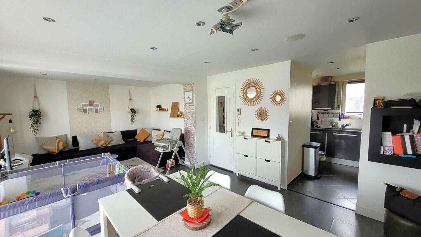 Appartement 3 pièces 66 m² · à Lille · 65,8 m² · 164 000 €